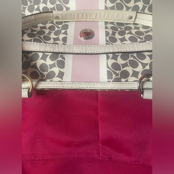 Authentic Coach Purse! #036COA - Picture 9 of 9